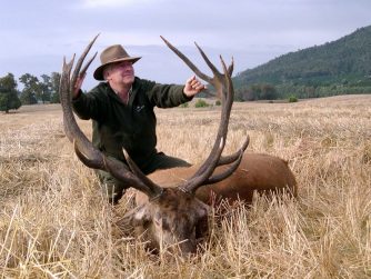 Immerse yourself in the triumphs of Red Stag Patagonia, whit a good specimen